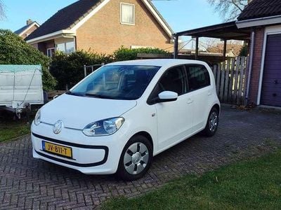 Wit Gebruikt 2016 VW up! Move Hatchback | € 5.999 (Eerlijke prijs)