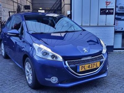 Blauw Gebruikt 2012 Peugeot 208 Allure Hatchback | € 2.850 (Eerlijke prijs)