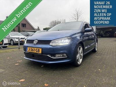 Blauw Gebruikt 2014 VW Polo Highline Hatchback | € 7.950 (Eerlijke prijs)