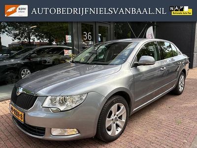 Occasion Skoda Superb Ambition 161 PK (118 kW) 2011 Grijs Hatchback