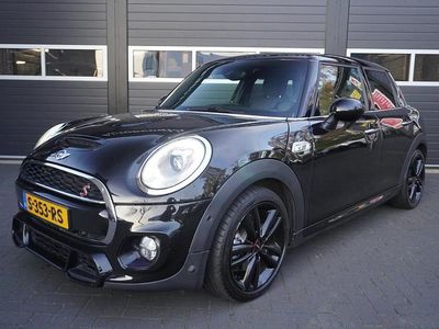 Zwart Gebruikt 2017 Mini Cooper S Chili Hatchback | € 19.650 (Iets duurder)