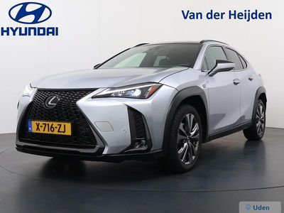 Grijs Occasion 2023 Lexus UX Sport Design Packet SUV | € 33.880