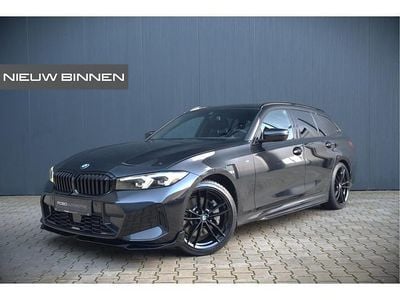 Zwart Gebruikt 2024 BMW 330 M Performance Stationwagen | € 49.740 (Eerlijke prijs)
