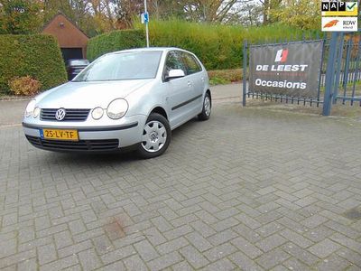 Grijs (metallic) Gebruikt 2003 VW Polo Comfortline Hatchback | € 1.800 (Eerlijke prijs)