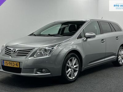 Grijs Occasion 2011 Toyota Avensis Business Edition Sedan | € 10.000 (Iets duurder)