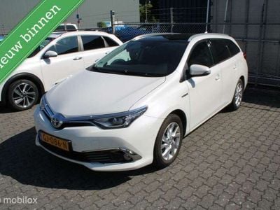 Toyota Auris Hybrid