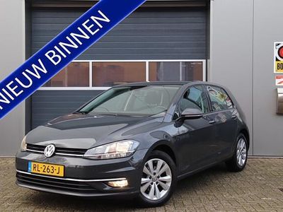 Grijs Gebruikt 2018 VW Golf VII Comfortline Hatchback | € 13.995 (Eerlijke prijs)