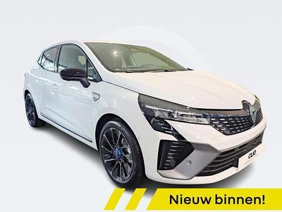 Ice white bc (ov369) Occasion 2026 Renault Clio V Esprit Alpine Hatchback | € 28.294 (Eerlijke prijs)