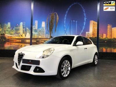 tweedehands Alfa Romeo Giulietta 1.4 T/ LED/ PDC/ STOELVERW./ Climate/APK