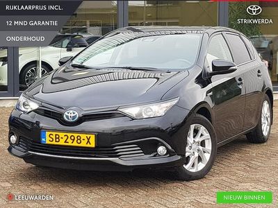 Zwart Gebruikt 2018 Toyota Auris Hatchback | € 15.450 (Eerlijke prijs)