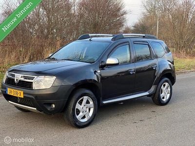 Zwart (metallic) Occasion 2011 Dacia Duster Lauréate SUV | € 4.695 (Super prijs)