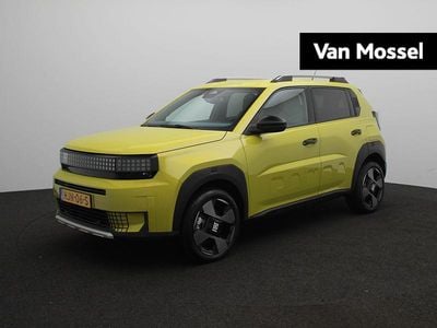 Geel Nieuw 2025 Fiat Grande Panda La Prima Hatchback | € 23.940 (Goede deal)
