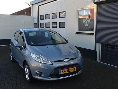 Grijs Occasion 2009 Ford Fiesta Titanium Hatchback | € 3.875 (Eerlijke prijs)