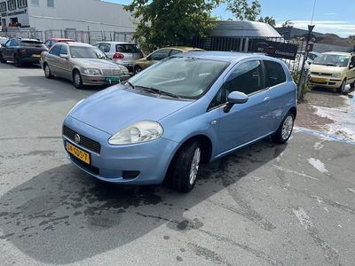 Occasion Fiat Grande Punto 77 PK (56 kW) 2008 Blauw Hatchback
