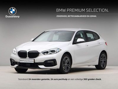 Wit Gebruikt 2022 BMW 118 Comfort Edition Hatchback | € 25.250 (Goede deal)