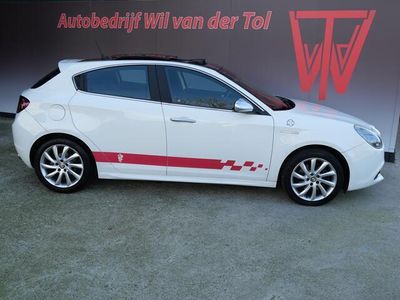 tweedehands Alfa Romeo Giulietta 1.4 T BUSINESS EXECUTIVE | AUTOMAAT | PANORAMADAK