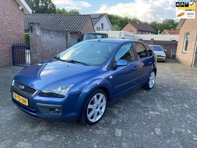 tweedehands Ford Focus 2.0-16V Rally Edition 5drs airco 153675 km n.a.p