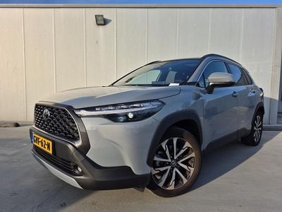 Grijs Occasion 2024 Toyota Corolla Cross Style SUV | € 39.999 (Duur)