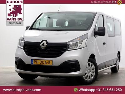 Zilver Gebruikt 2017 Renault Trafic Authentique MPV | € 16.950