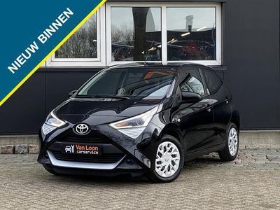 tweedehands Toyota Aygo 1.0 VVT-i x-play