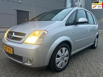 Grijs Gebruikt 2003 Opel Meriva Cosmo MPV | € 1.899 (Eerlijke prijs)