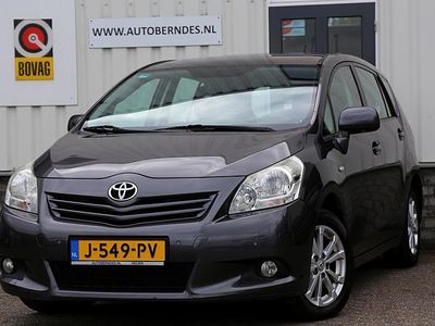 Grijs Gebruikt 2010 Toyota Verso Business Edition MPV | € 6.900 (Eerlijke prijs)