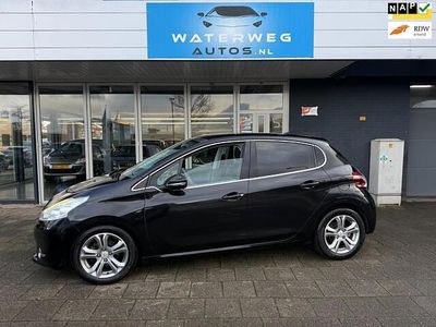 Zwart Gebruikt 2012 Peugeot 208 Allure Hatchback | € 5.450 (Eerlijke prijs)