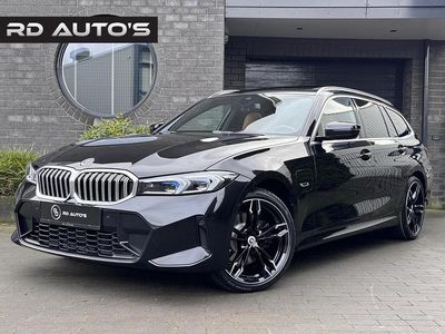 Zwart Occasion 2022 BMW 330 M Sport Stationwagen | € 38.950 (Iets duurder)
