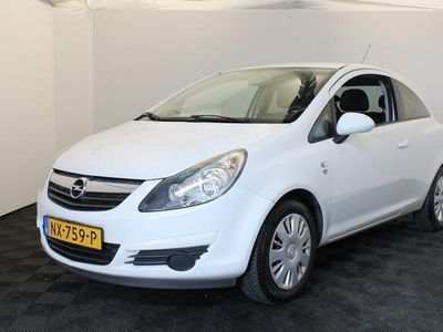 tweedehands Opel Corsa 1.2-16V Cosmo