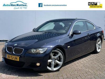 tweedehands BMW 335 3-SERIE Coupé i 6 cilinder 306pk Automaat, Introduction uitv., Xenon,Sportstoelen,1/2 leder,Clima,Stoelverw.,19"lmv,Pdc,Key less