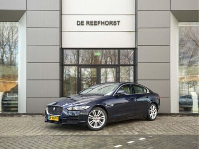 tweedehands Jaguar XE 2.0t 200pk Prestige | Keyless Entry | Camera | Bli