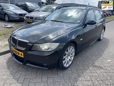 BMW 325