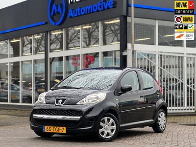 Zwart Gebruikt 2012 Peugeot 107 Hatchback | € 3.250 (Eerlijke prijs)