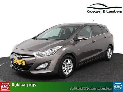 Bruin Gebruikt 2013 Hyundai i30 Stationwagen | € 10.995 (Eerlijke prijs)