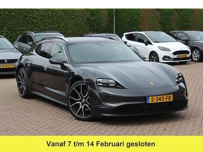 Grijs Occasion 2023 Porsche Taycan Sport Turismo Sedan | € 59.999 (Super prijs)
