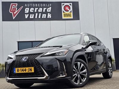 Zwart Gebruikt 2020 Lexus UX Sport Line SUV | € 29.880 (Goede deal)