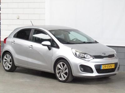 Occasion Kia Rio 75 PK (55 kW) 2013 Grijs Hatchback