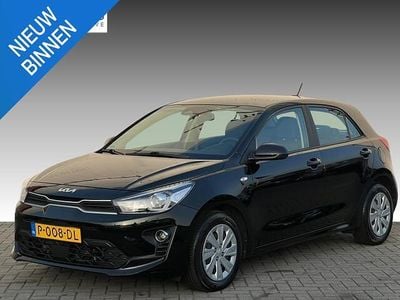 Occasion Kia Rio Comfort 101 PK (74 kW) 2022 Zwart Hatchback