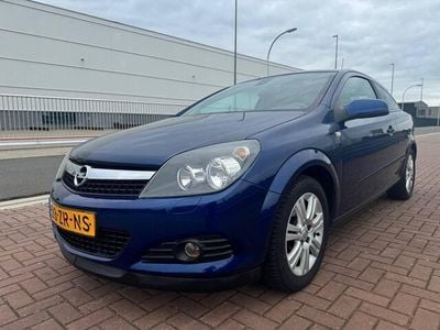 Opel Astra GTC