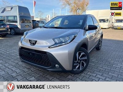 Goud Occasion 2025 Toyota Aygo X Pulse SUV | € 21.845 (Iets duurder)