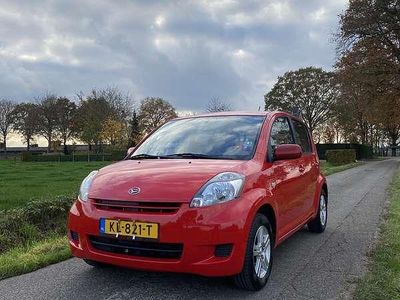 Rood Gebruikt 2008 Daihatsu Sirion Hatchback | € 1.950 (Eerlijke prijs)