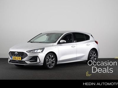 Grijs, metallic lak Occasion 2022 Ford Focus ST-Line X Hatchback | € 21.995 (Eerlijke prijs)