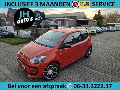 Oranje (metallic) Gebruikt 2013 VW up! Groove Hatchback | € 6.950 (Eerlijke prijs)