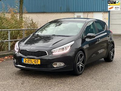 Occasion Kia Ceed 135 PK (99 kW) 2015 Zwart Hatchback