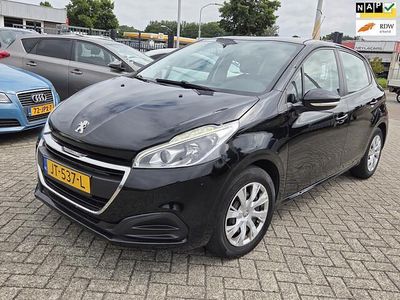 Zwart Occasion 2016 Peugeot 208 Active Hatchback | € 5.950 (Eerlijke prijs)