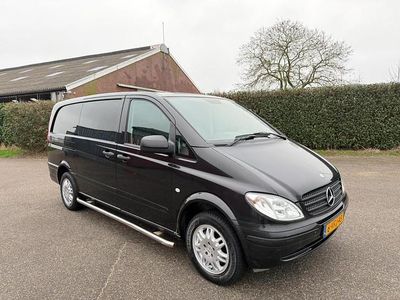 Zwart (metallic) Occasion 2009 Mercedes 320 Sedan | € 7.450 (Duur)