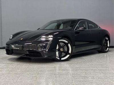 Zwart Occasion 2021 Porsche Taycan Turbo Sedan | € 72.950