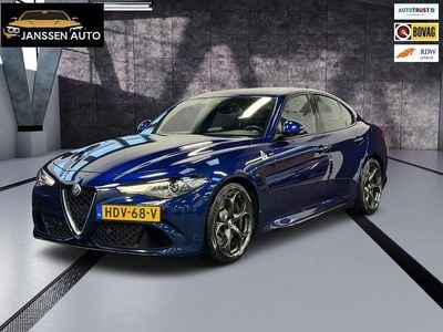 Blauw (metallic) Occasion 2016 Alfa Romeo Giulia Quadrifoglio Sedan | € 51.950 (Super prijs)