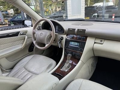 Mercedes C220