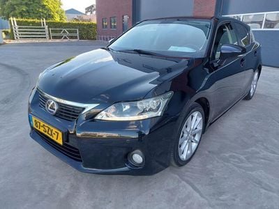 Lexus CT200h